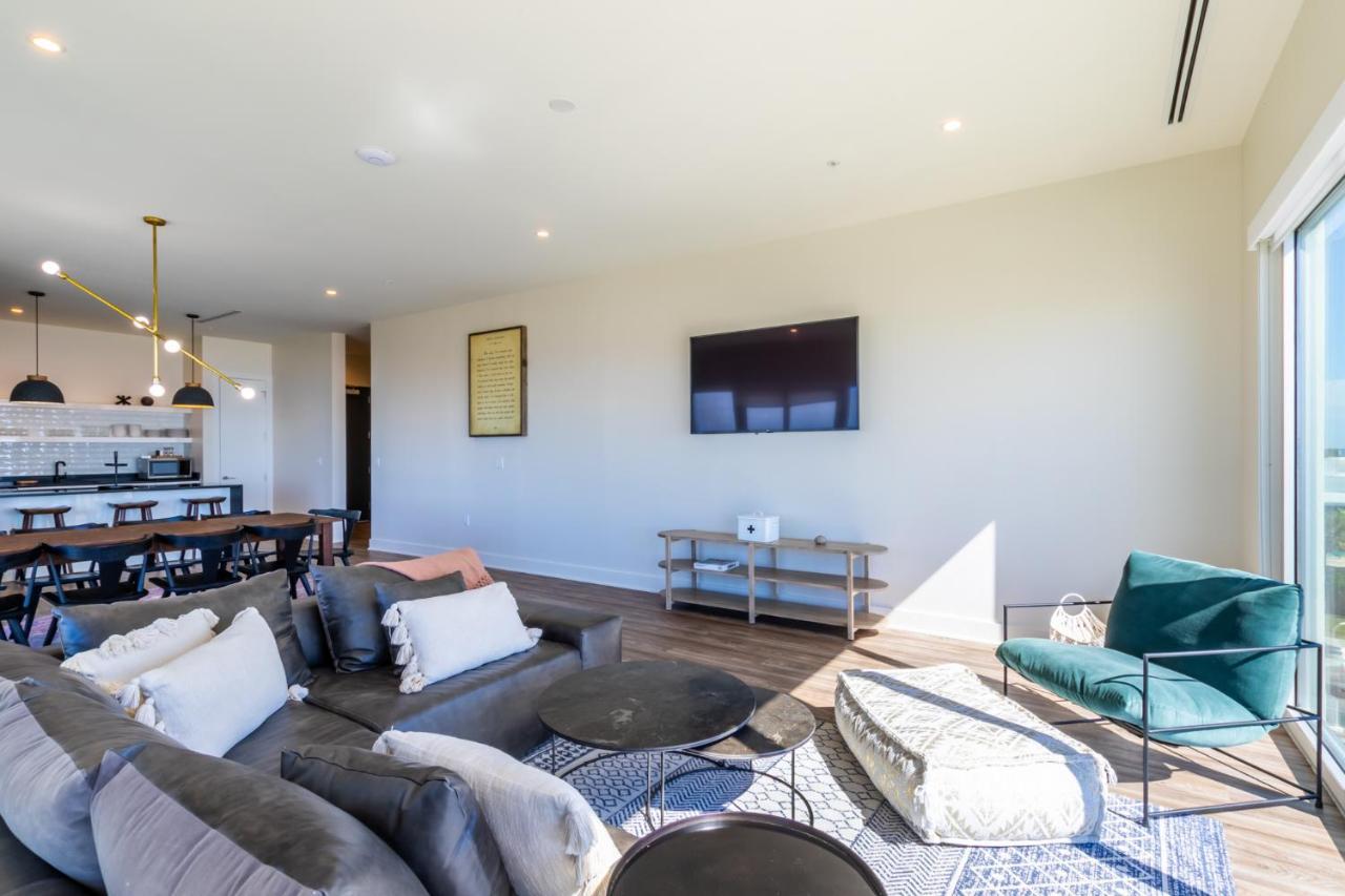 Luxury 4 Bedroom Beachfront Condo With Rooftop Pool Next To The Hangout! Gp 303 Gulf Shores Exterior foto