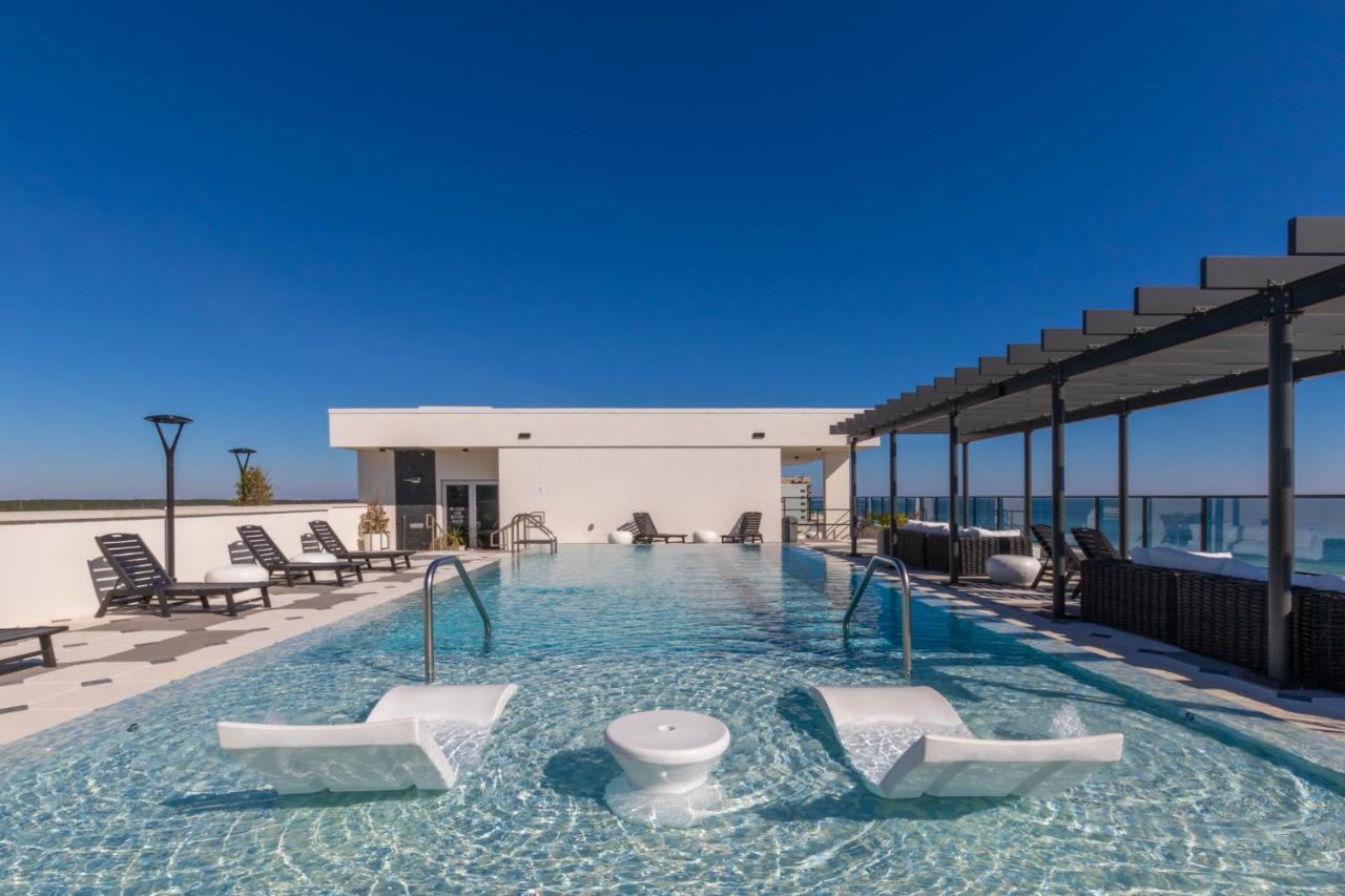 Luxury 4 Bedroom Beachfront Condo With Rooftop Pool Next To The Hangout! Gp 303 Gulf Shores Exterior foto